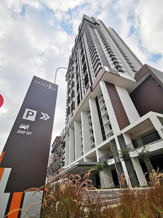 Mines Astetica Lake View Condo Seri Kembangan V1 Eksteriør bilde